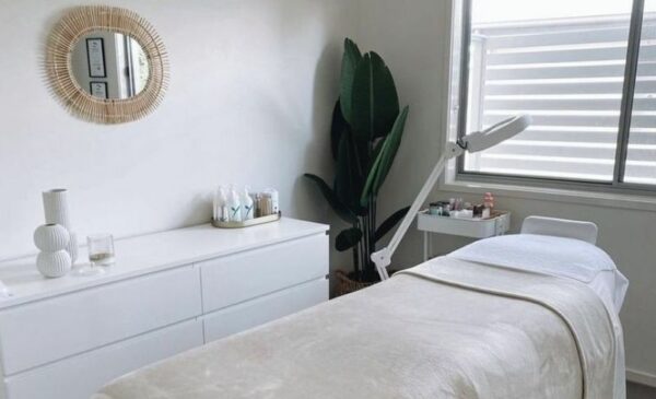 A 60-Minute Wood Therapy Massage in Bedfordview - Image 2