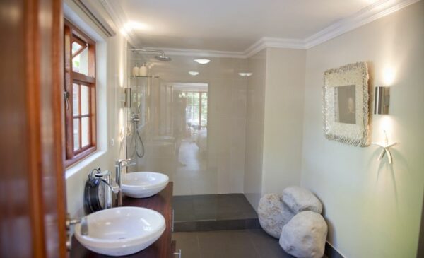 Get Away to the Cape Winelands with this 1-Night Stay for 2 - Image 7