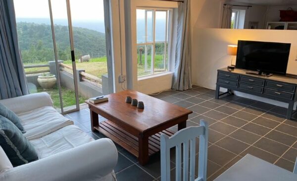 A Self-Catering Seaside Stay for 3 in Wilderness - Image 3