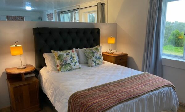 A Self-Catering Seaside Stay for 3 in Wilderness - Image 4