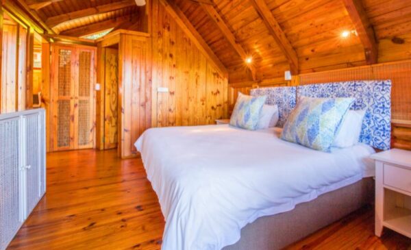 A 3-Night Self-Catering Stay for a Group of 4 Adults in Knysna - Image 4