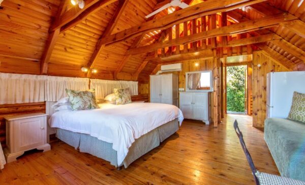 A 3-Night Self-Catering Stay for 2 Adults in Knysna - Image 4