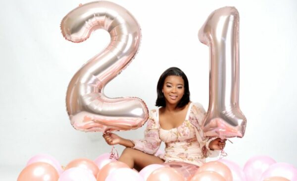 A Professional Photoshoot at Emotions Studio for up to 4 People - Image 2