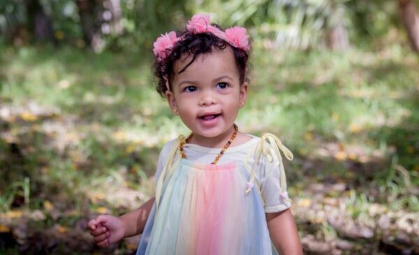 A 30-Minute Family Photoshoot for up to 5 People in Majik Forest - Image 3
