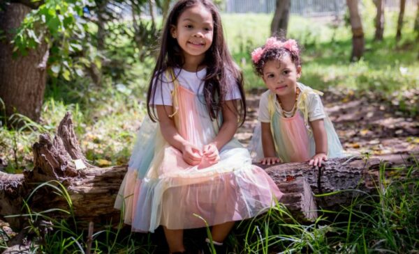 A 30-Minute Family Photoshoot for up to 5 People in Majik Forest - Image 4