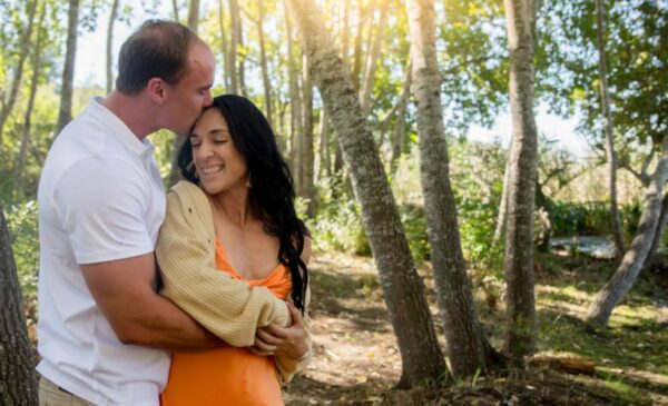 A 30-Minute Family Photoshoot for up to 5 People in Majik Forest - Image 6