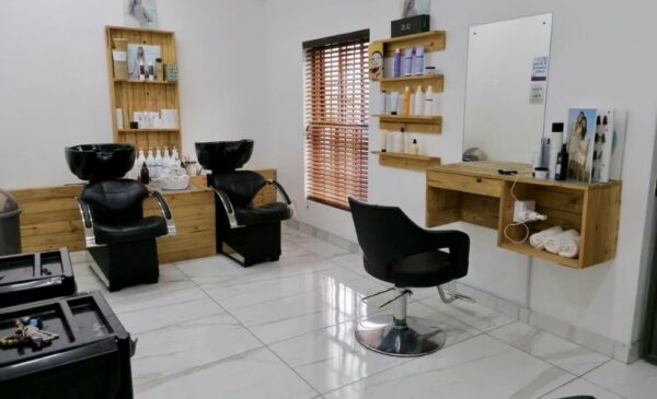 A Hair-Styling Combo in Bellville - Image 2