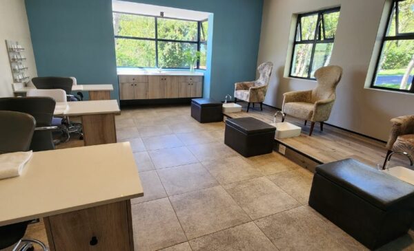 Get Away to the Luxurious Houw Hoek Hotel for a Stay and Spa Package - Image 4