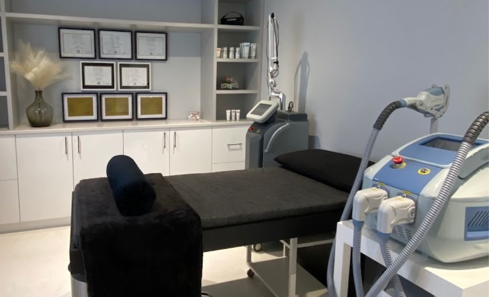 Remove Unwanted Tattoos with Laser Tattoo Removal in Table View - Image 2