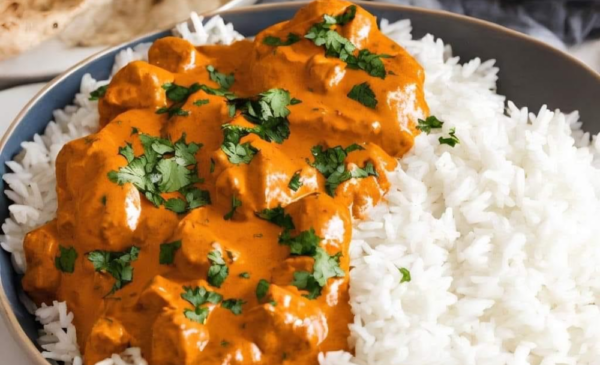 A Choice of 2 Curries with Rice or Naan in Phoenix