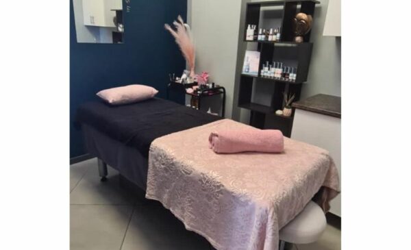 Be Hairless and Smooth in this Warmer Weather with a Half-Leg or Underarm Wax in Stellenbosch - Image 2