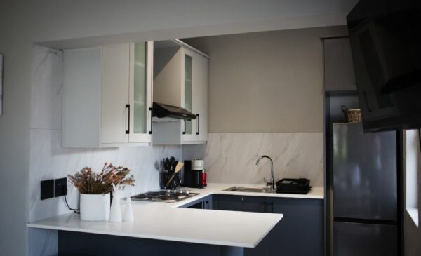 Experience the Beauty of Paarl with a 2-Night Vineyard Getaway - Image 6