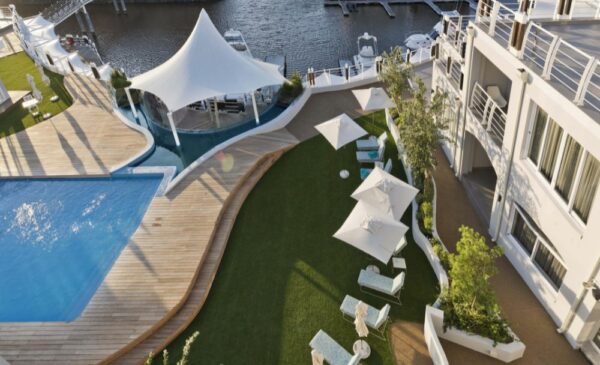 Stay in Elegance on the Harbour Island Waterfront with this Seaside Getaway in Gordon's Bay - Image 12
