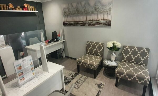 A Luxury Pamper Session to Share with a Loved One - Image 3