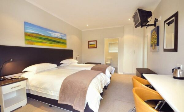 An Overnight Stay Close To Bain's Kloof Pass In Wellington - Image 2