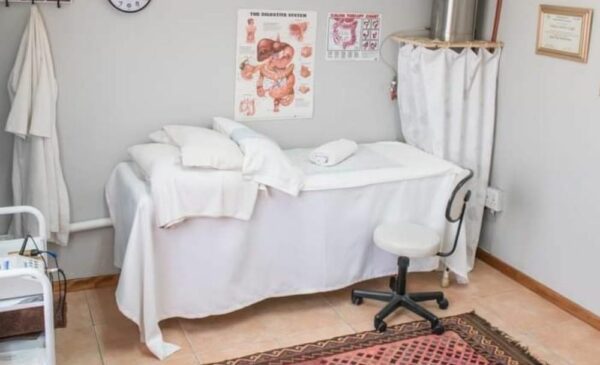 Reveal Healthy, Luminous Skin with Dermaplaning and a Brightening Glow Peel in Fourways - Image 2