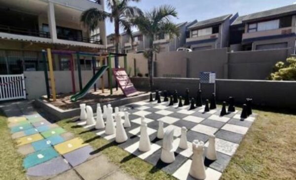 Enjoy Warm Weather and Sea Views with this 2-Night Family Stay in Margate - Image 11