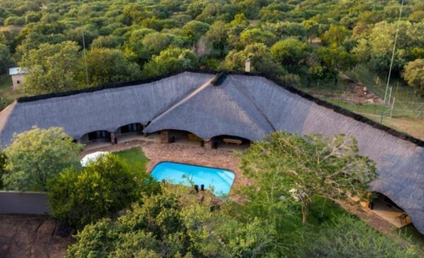 An Unbelievable Stay For 2 In The Bush, Including All Meals And A Game Drive - Image 4