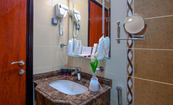 Perform Umrah with a 5-Night Stay at a 4-Star Hotel in Makkah - Image 3