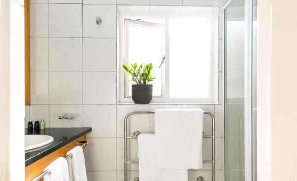 2 Night Self Catering Stay For 2 In The Heart Of Camps Bay Village - Image 6