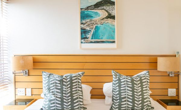 2 Night Self Catering Stay For 2 In The Heart Of Camps Bay Village - Image 5