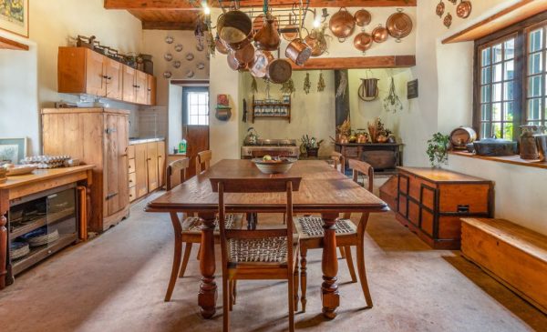 Escape to the Countryside with a Luxury Midweek Getaway for 2 People in Tulbagh - Image 7