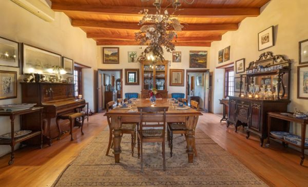Escape to the Countryside with a Luxury Midweek Getaway for 2 People in Tulbagh - Image 8