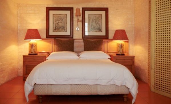 Treat Yourself and Your Significant Other to a Luxury Romantic Getaway in False Bay - Image 7