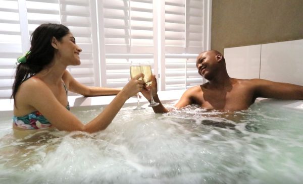A Bubbly Bliss Retreat Package at La Vita Spa