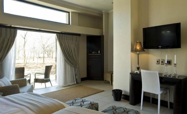 Stay in Elegance in at a Luxury Resort in the Unspoiled Wilderness of Limpopo - Image 2