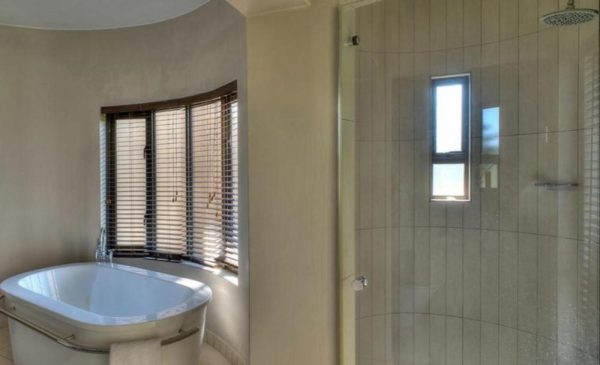 Stay in Elegance in at a Luxury Resort in the Unspoiled Wilderness of Limpopo - Image 3
