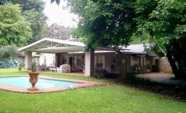 An Idyllic 2-Night Stay in the Midlands Meander