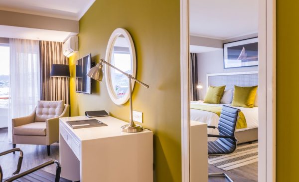 Experience Serenity at the Seaside with a 3-Night Stay in Simon's Town - Image 4