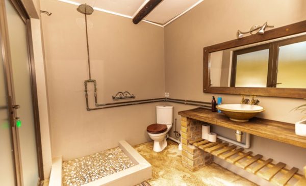 Unwind in Stunning Natural Surroundings with a Midweek Mountain Cottage Stay in Citrusdal - Image 9