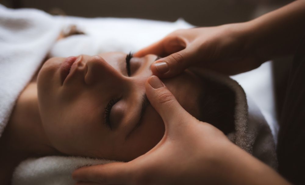 A 60-Minute Full Body Massage on Bree Street