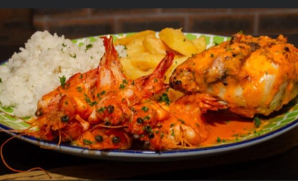 Indulge in Mouth-Watering Chicken and Seafood at Mozambik - Image 2