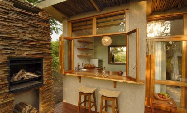 A Tranquil Romantic Getaway in a Self-Catering Chalet near Zinkwazi Beach - Image 9