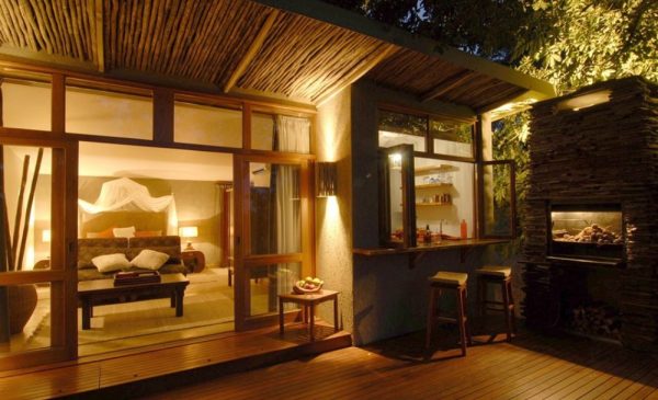 A Tranquil Romantic Getaway in a Self-Catering Chalet near Zinkwazi Beach - Image 3