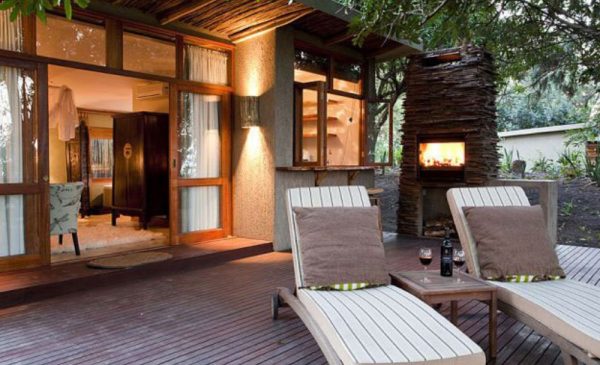 A Tranquil Romantic Getaway in a Self-Catering Chalet near Zinkwazi Beach - Image 8