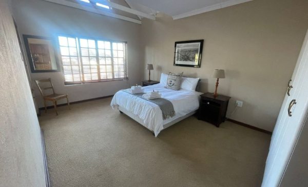 Have a Serene Midweek Getaway in Dullstroom with this 2-Night Self-Catering Stay for 4 People - Image 4