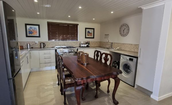 Experience the Best of Dullstroom with a Midweek Stay for up to 6 People - Image 8