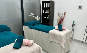 A Back, Neck & Shoulder Massage with a Pedicure in Umhlanga