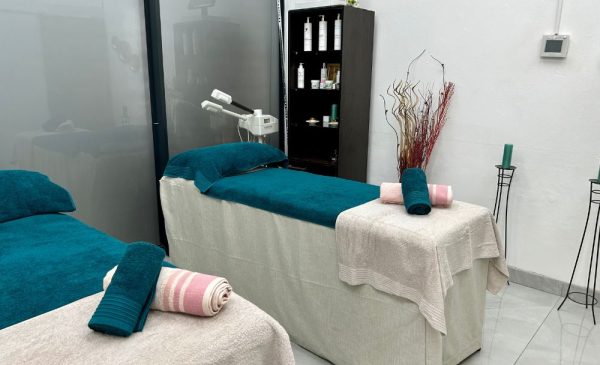 A Back, Neck & Shoulder Massage with a Pedicure in Umhlanga