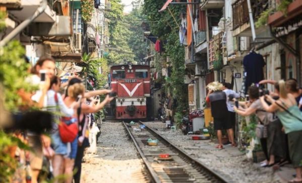 Discover Vietnam with an 8-Day Tour from North to South - Image 2