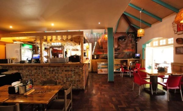 Satisfy Your Tastebuds with Flavourful Chicken and Seafood at Mozambik - Image 3