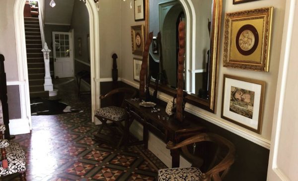 A Charming 1-Night Bed & Breakfast Stay in in a Victorian-era Home in Musgrave - Image 2