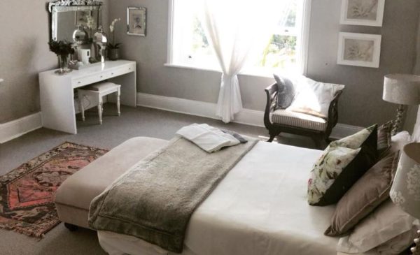 A Charming 1-Night Bed & Breakfast Stay in in a Victorian-era Home in Musgrave - Image 7