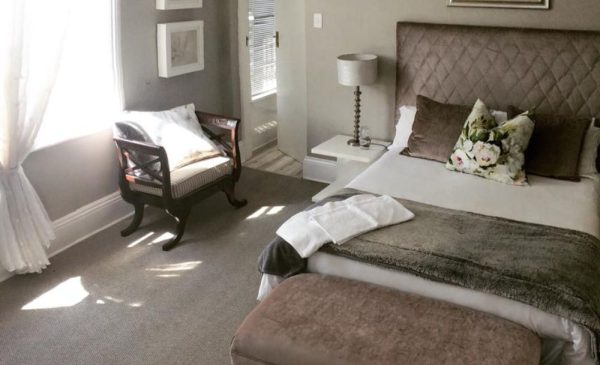 A Charming 1-Night Bed & Breakfast Stay in in a Victorian-era Home in Musgrave - Image 6