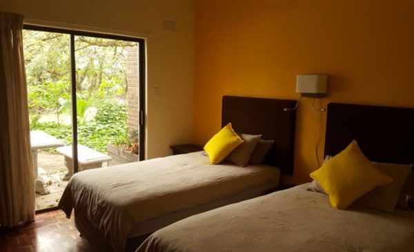 A Serene Stay for up to 12 People in a Farmstyle Guesthouse near Zinkwazi Beach - Image 5