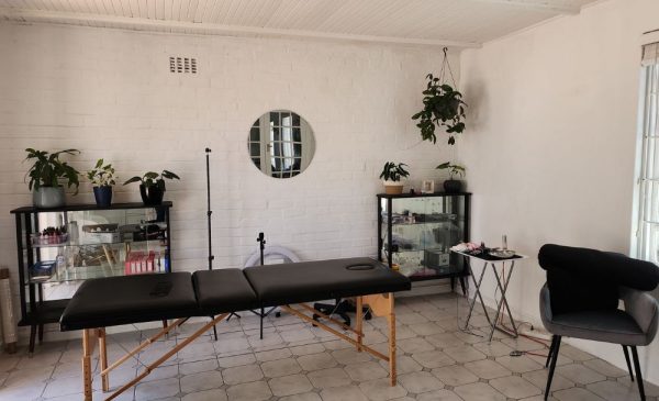 A treatment area at Howa Aesthetics @ Seamless Beauty in Tokai